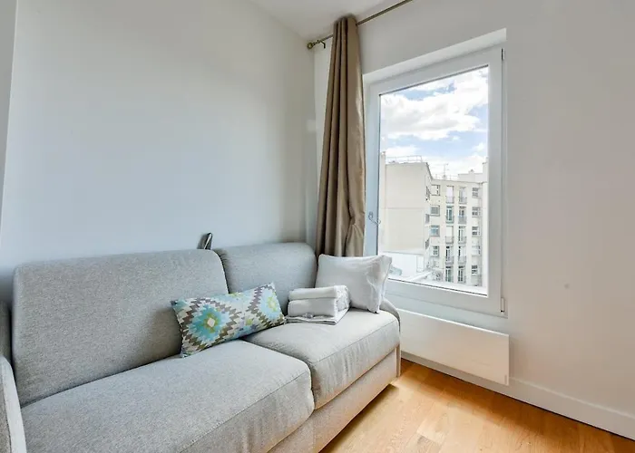 With A Panoramic View Of The Eiffel Tower Appartamento